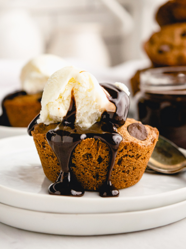 Hot Fudge Mint Brownie Sundaes