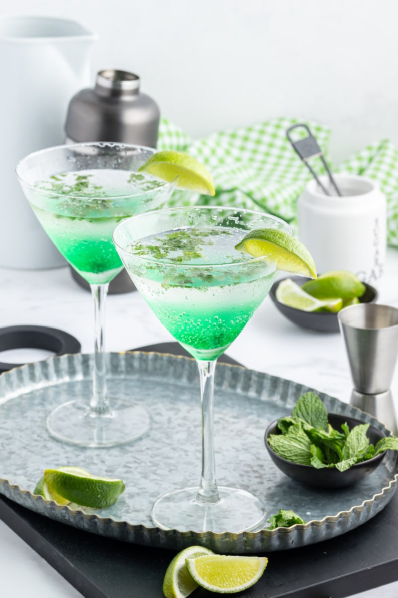 irish mojitos on a tray