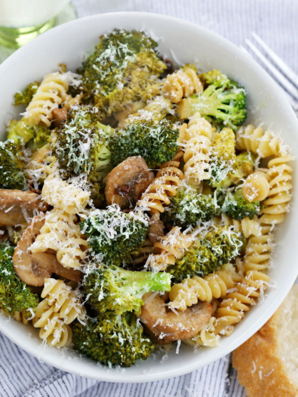 sun dried tomato pasta in a white bowl